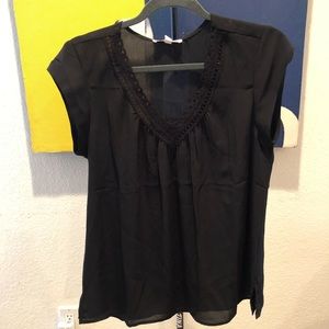 DR2 by Daniel Rainn- Black Vneck